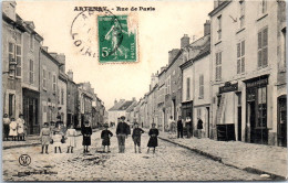 45 ARTENAY - La Rue De Paris. - Artenay