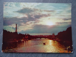 COUCHER DU SOLEIL SUR LA SEINE - La Seine Et Ses Bords