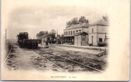 45 MALESHERBES - La Gare Et Les Quais  - Malesherbes