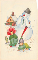 ILLUSTRATEUR NON SIGNE - Deux Enfants Jouant Avec Une Chenille Et Un Bonhomme De Neige - Fleurs - Carte Postale Ancienne - 1900-1949