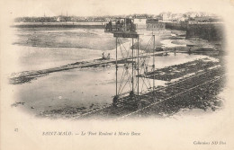 St Malo * Le Pont Roulant à Marée Basse - Saint Malo