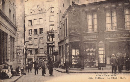 St Malo * Place , Le Pilori * Commerce Magasin Chapellerie - Saint Malo