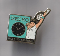 PIN'S   THEME   SPORT  TENNIS  ROLAND  GARROS   SPONSOR  SEIKO - Tenis