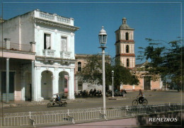 1 AK Kuba * Die Stadt Remedios Mit Der Plaza Martí Und Der Kirche Iglesia De Nuestra Senora Del Buen Viaje * - Cuba