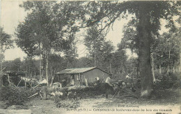 BUC - Campement De Bucherons Dans Les Bois Des Gonards. - Buc