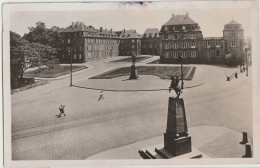 AK Saarbrücken, Schlossplatz 1935 - Saarbruecken