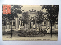 DOULLENS. Hôpital-Hospice (1923) Services Hôpital : La Clinique Et La Cour Des Femmes - Doullens