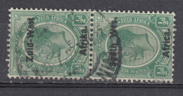 South West Africa - 1923 - Overprinted - Hyphenated - 1/2d,   Vertical Pair (e-743) - Afrique Du Sud-Ouest (1923-1990)