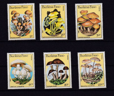 BURKINA FASO 1985 TIMBRE N°676/81 NEUF** CHAMPIGNONS - Burkina Faso (1984-...)