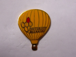 Pin S MONGOLFIERE  MUTUALITE DE L ANJOU SANTE ANGERS - Fesselballons