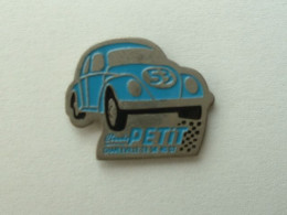 PIN'S VOLKSWAGEN COX - PETIT - CHARLEVILLE - Volkswagen