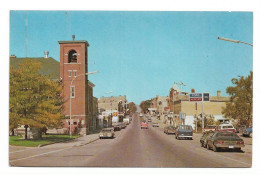 Postcard Canada Ontario Harriston Street Scene Cars Church Signs Amusing Message Posted 1981 - Altri & Non Classificati