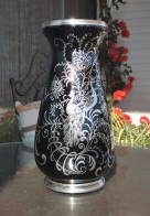 GRAN JARRON DE CRISTAL NEGRO PINTADO CON PLATA - Vases