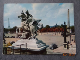 LE MERCURE DE COYSEVOX - Estatuas