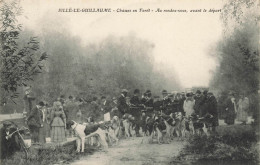 Sillé Le Guillaume * Chasses En Forêt Rendez Vous Avant Départ * Chasse à Courre * Meute Chiens Chasseurs Hunt Hunting - Sille Le Guillaume