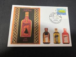 27-3-2024 (4 Y 12) Cointreau (alcohool / Liquor) Showing Collector Botles Box + Mignonettes - Unclassified