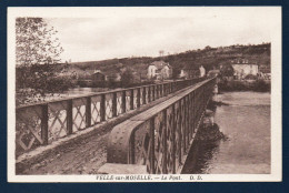 54. Environs De Lunéville. Velle-sur-Moselle. Le Pont Et L'entrée Du Village. - Longwy