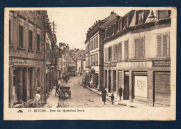 57. Bitche. Rue Du Maréchal Foch. Boulangerie Alphonse Dehmel. Brasserie Du Commerce. Chaussures Henri Auer-Berger. 1933 - Bitche