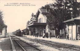 FRANCE - Faverney - Interieur De La Gare - Arrivée D'un Train - Chemin De Fer - Carte Postale Ancienne - Otros & Sin Clasificación