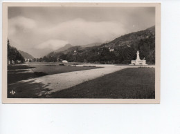 Cpa - 73 - Albertville - Esplanade Et Le Monument De La Résistance -  A VOIR - Albertville