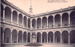 Espana  - TOLEDO -  Patio Del Alcazar - Toledo