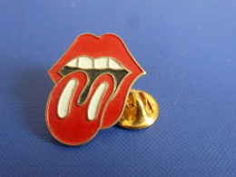 Pin's The Rolling Stones - Langue Bouche Rouge - Rock Musique Groupe (SE9) - Muziek