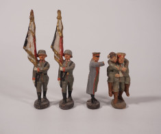 4x Hausser Elastolin Lineol Militär Soldaten Mit Flagge Verwundeten Tragend 2. WK Militaria Wehrmacht - 1939-45
