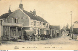 77 BOIS LE ROI LA PLACE ET L'HOTEL DE LA CITE - Bois Le Roi