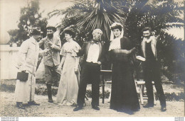 CARTE PHOTO NON IDENTIFIEE REPRESENTANT UN GROUPE DE PERSONNES JOUANT UNE PIECE DE THEATRE - To Identify