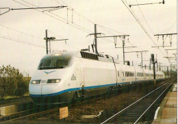 TGV 17  . AVE . TGV Espagnol . 2 CPM . Rame 01 .1997 . Plaisir Grignon . 13 11 1991 . Essais . Espagne . Baliziaux . - Trains