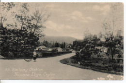 Carte Postale Ancienne Ceylan - Railway Station. Nuwara Eliya - Gare, Chemin De Fer - Sri Lanka (Ceylon)