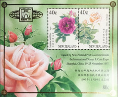 New Zealand 1997 Shanghai Roses Flowers Minisheet MNH - Rose