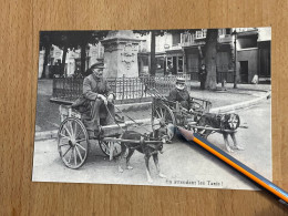 U1548 - Photos De La France D'autrefois - Les Curieux Attelages - Anciens Taxis - Artisanat Attelage à Chien - Farmers