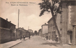 Lyon Vénissieux * Route De Venissieux * Villageois - Vénissieux