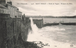 FRANCE - Saint Malo - Etude De Vagues - Remparts Du Môle - Carte Postale Ancienne - Saint Malo