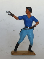 FIGURINE STARLUX 5132 EUNE FILLE PISTOLET 1966 - Starlux