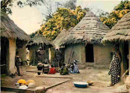 Afrique - L'Afrique En Couleurs - Village Africain - CPM - Voir Scans Recto-Verso - Non Classés