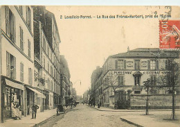 92  LEVALLOIS PERRET - LA RUE DES FRERES HERBERT PRES DE L'EGLISE SAINT JUSTIN - Levallois Perret