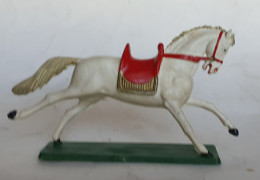 FIGURINE STARLUX CHEVAL MEDIEVAL ROBE BLANCHE SELLE ROUGE 1966 - Starlux