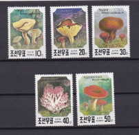 COREE DU NORD 1991 TIMBRE N°2217/21 NEUF** CHAMPIGNONS - Korea, North