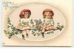 N°20392 - Carte Gaufrée - Fröhe Pfingsten - Fillettes Assises Sur Une Branche Fleurie - Pfingsten