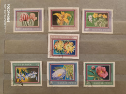 Hungary	Flowers (F85) - Used Stamps