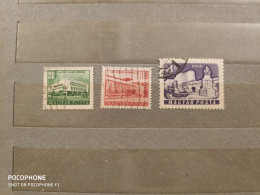 Hungary	Buildings (F85) - Used Stamps