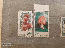 India	Fruits (F85) - Unused Stamps