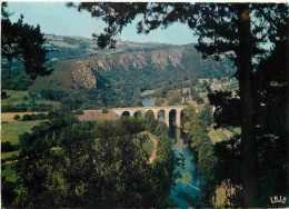 14 - Clecy - Les Bords De L'Orne - Le Viaduc Et Les Rochers Des Parcs - CPM - Voir Scans Recto-Verso - Clécy