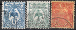 Nvelle CALEDONIE Timbres-Poste N°114, 115 & 117 Oblitérés  Cote : 2€50 - Used Stamps