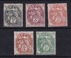 D 777 / LOT SERIE TYPE BLANC NEUF** - Collections