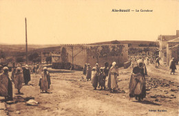 CPA ALGERIE / AIN BOUCIF / LE CARREFOUR / Cliché Rare - Sonstige & Ohne Zuordnung