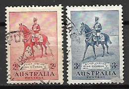 AUSTRALIE   -  1935 .  Y&T N° 102 / 103 Oblitérés - Gebraucht