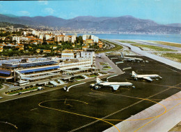 CPM-06- Vue Aérienne De L'Aéroport De NICE-CÔTE D'AZUR - Restaurant, Tour De Contrôles, Avions* 2 Scans - Luftfahrt - Flughafen